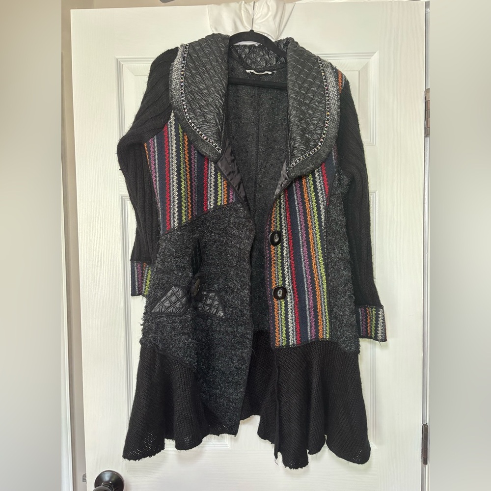 Liquido Black and Multicolor Women's Cardigan